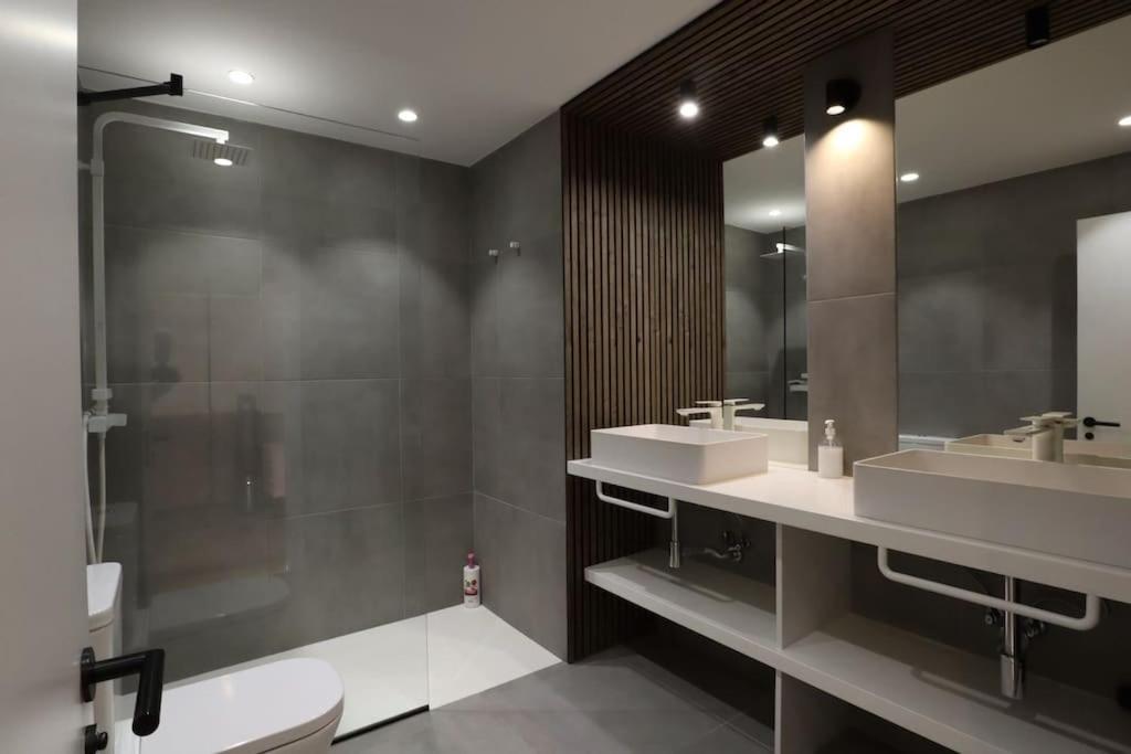 Notel Club - Precioso Loft En El Centro De La Ciudad Santander Buitenkant foto